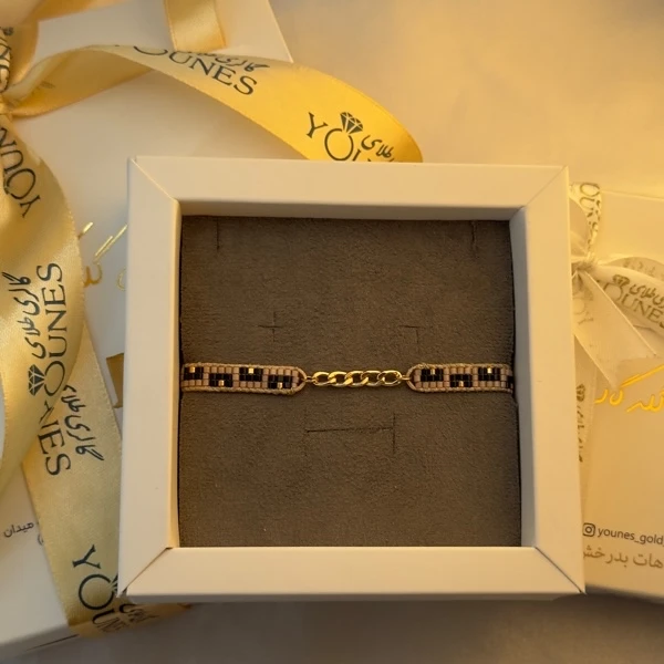 دستبند میوکی مربع مشکی کارتیر طلا